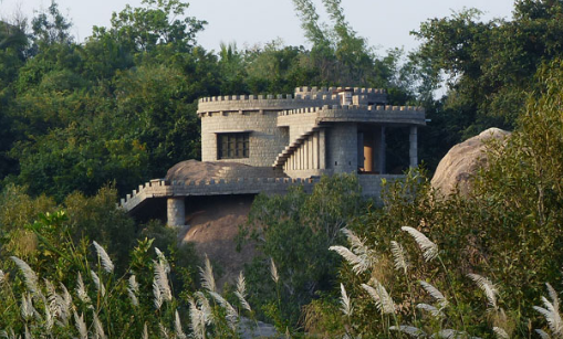 Hotel Boulders Resort